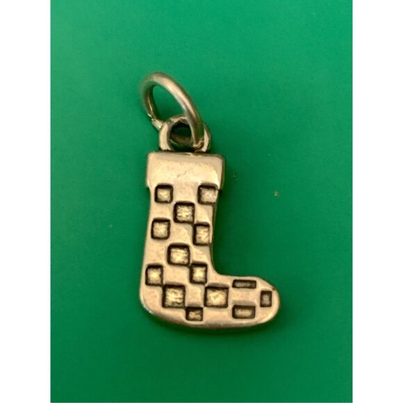 .925 Christmas Stocking Sterling Silver Jewelry Charm #holiday - Picture 1 of 3